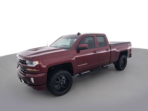 Used 2017 Chevrolet Silverado 1500 LT w/ All Star Edition AWD/4WD image 9