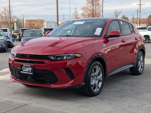 Used 2024 Dodge Hornet R/T Plus w/ Tech Pack Plus w/o Parking image 10