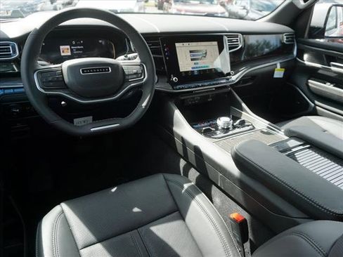 New 2022 Jeep Wagoneer Series III image 31