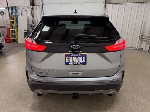 Certified 2021 Ford Edge Titanium w/ Equipment Group 301A AWD/4WD image 27