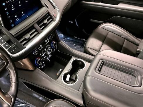 Used 2022 Chevrolet Suburban High Country w/ LPO, Illumination Package AWD/4WD image 16