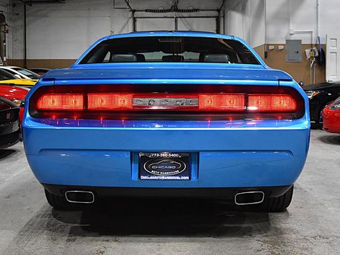 Used 2009 Dodge Challenger R/T RWD image 10
