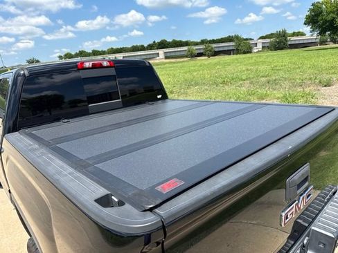 Used 2017 GMC Sierra 1500 Denali AWD/4WD image 9