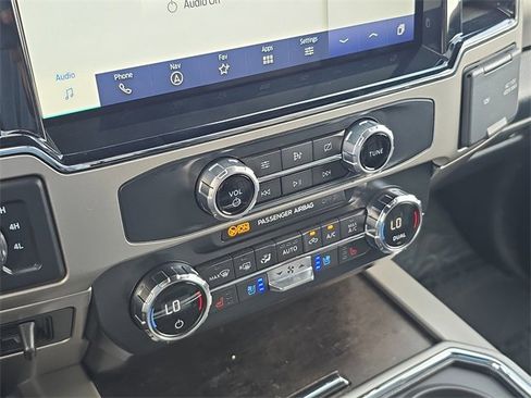 Used 2022 Ford F250 Lariat image 24