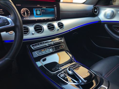 Used 2018 Mercedes-Benz E 43 AMG 4MATIC Sedan image 19