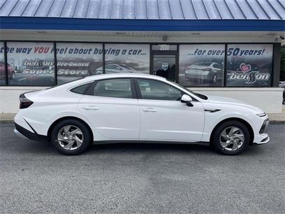 New 2025 Hyundai Sonata SE