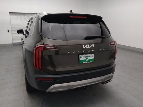 Used 2022 Kia Telluride EX w/ EX Premium Package FWD image 6