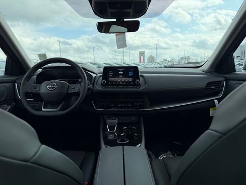 New 2026 Nissan Rogue Dark Armor image 18