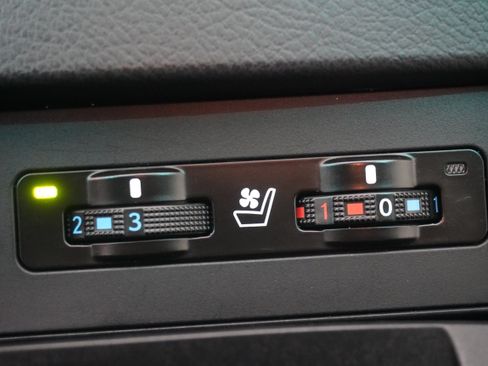 Used 2012 Lexus RX 350 FWD w/ Premium Pkg image 23