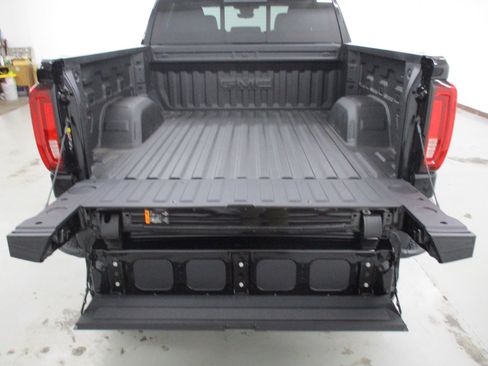 New 2026 GMC Sierra 1500 Denali w/ Denali Reserve Package image 14