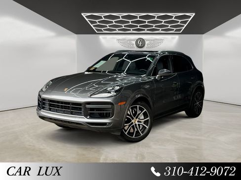 Used 2019 Porsche Cayenne Turbo AWD/4WD image 1