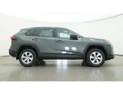 Used 2025 Toyota RAV4 LE FWD image 27