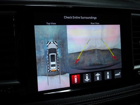 Used 2022 Chrysler Pacifica Touring-L w/ Uconnect Theater Family Group FWD image 27