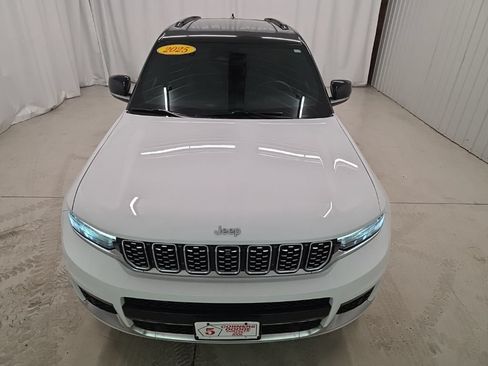Used 2025 Jeep Grand Cherokee L Summit AWD/4WD image 10