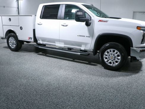 Used 2023 Chevrolet Silverado 2500 LT w/ Convenience Package AWD/4WD image 6