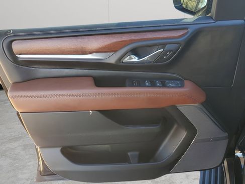 Used 2023 GMC Yukon Denali Ultimate image 26