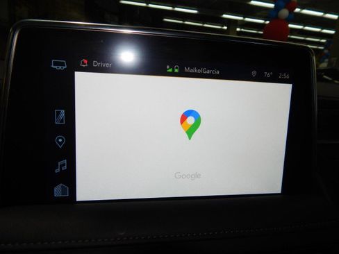 Used 2023 Chevrolet Suburban Z71 image 30