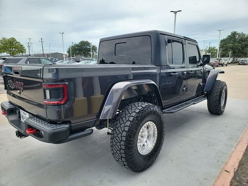 Used 2022 Jeep Gladiator Rubicon w/ Trailer Tow Package AWD/4WD image 3