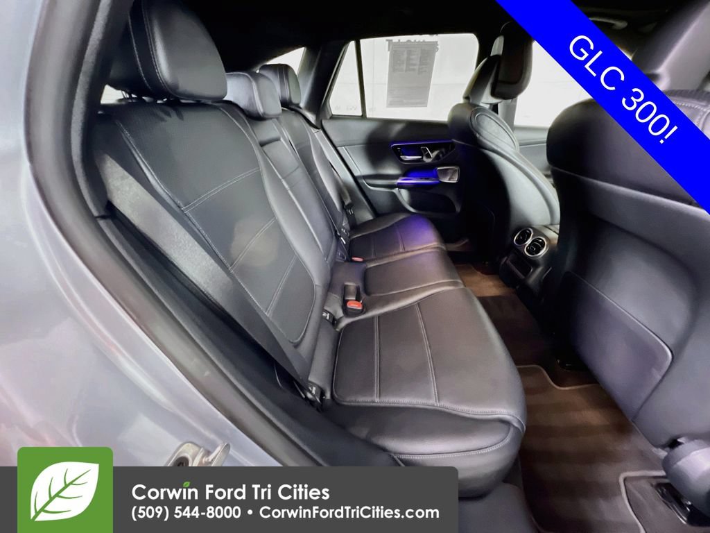 Used 2023 Mercedes-Benz GLC 300 4MATIC image 17
