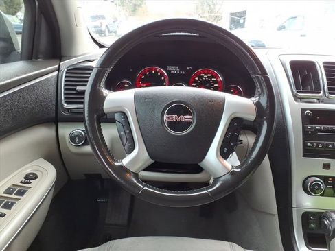 Used 2011 GMC Acadia SLE image 5