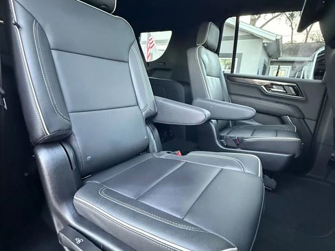 Used 2026 GMC Yukon XL Elevation w/ Elevation Premium Package image 18