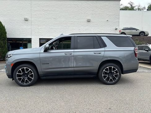Used 2022 Chevrolet Tahoe RST w/ Luxury Package AWD/4WD image 2