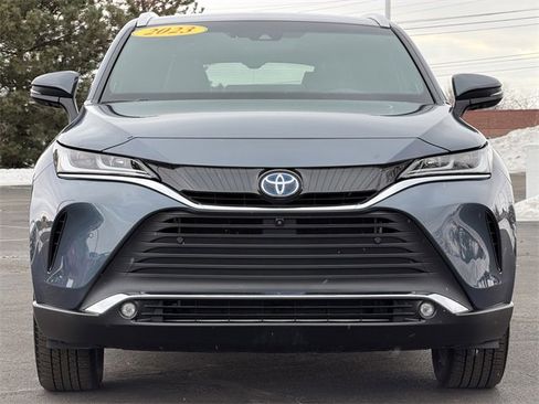 Used 2023 Toyota Venza Limited image 9