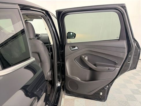 Certified 2017 Ford Escape SE FWD image 27