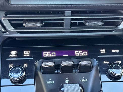 Certified 2022 Porsche 911 Carrera 4 GTS image 23