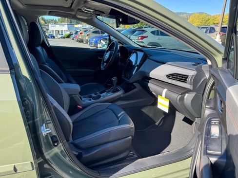 New 2025 Subaru Crosstrek 2.5i Limited w/ Crosstrek Mirror Package image 9