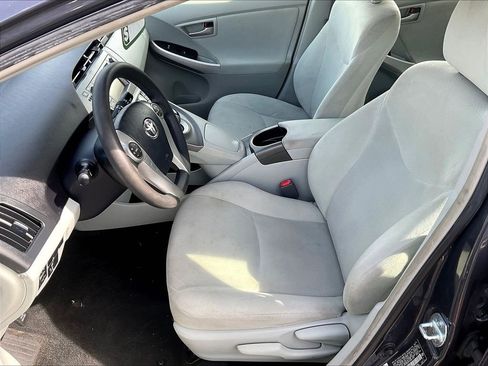 Used 2015 Toyota Prius Two FWD image 17