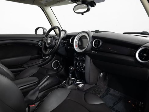 Used 2013 MINI Cooper Clubman S image 18