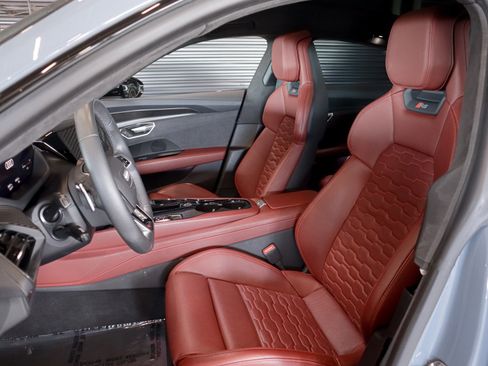 Used 2022 Audi RS e-tron GT w/ Carbon Performance Package image 4