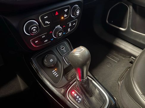 Used 2021 Jeep Compass Latitude w/ Sun and Sound Group image 8