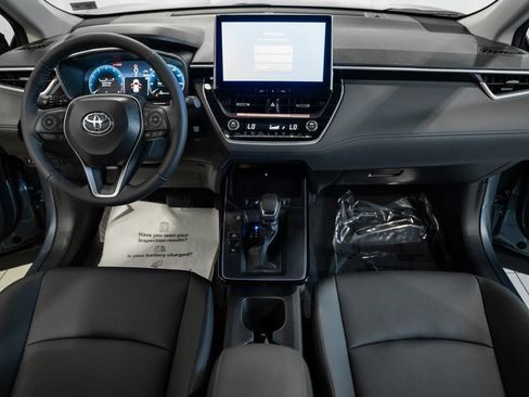 Used 2026 Toyota Corolla Cross XLE w/ Convenience Package AWD/4WD image 6