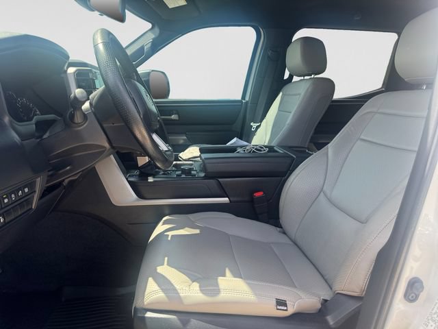 Used 2025 Toyota Tundra SR5 AWD/4WD image 11