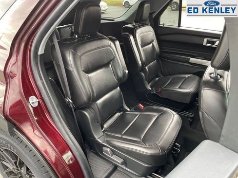Used 2022 Ford Explorer XLT w/ Equipment Group 202A image 29
