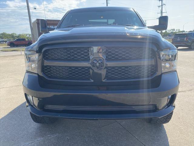 Used 2015 RAM 1500 Express AWD/4WD image 2