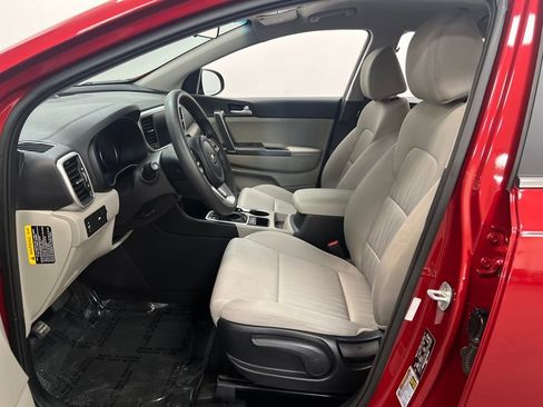 Used 2022 Kia Sportage LX FWD image 11