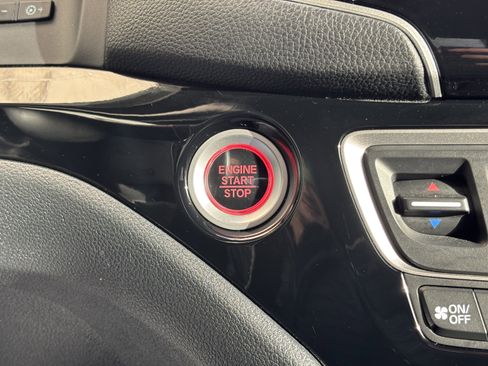 Certified 2023 Honda Ridgeline Black Edition image 21