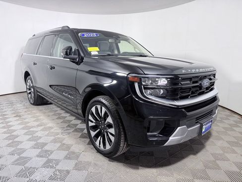 Used 2025 Ford Expedition Max Platinum w/ Driver's Package AWD/4WD image 9