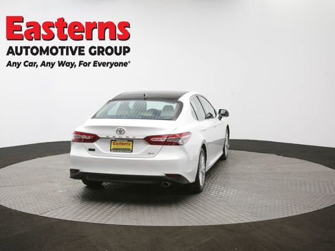 Used 2019 Toyota Camry XLE image 41