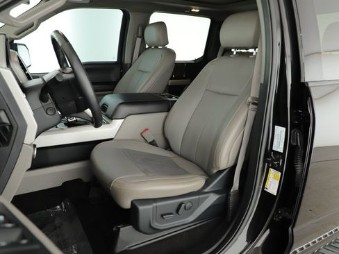 Certified 2020 Ford F150 Lariat w/ Equipment Group 502A Luxury AWD/4WD image 9