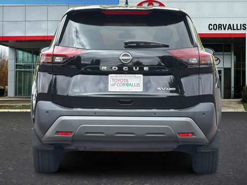Used 2022 Nissan Rogue SV AWD/4WD image 5