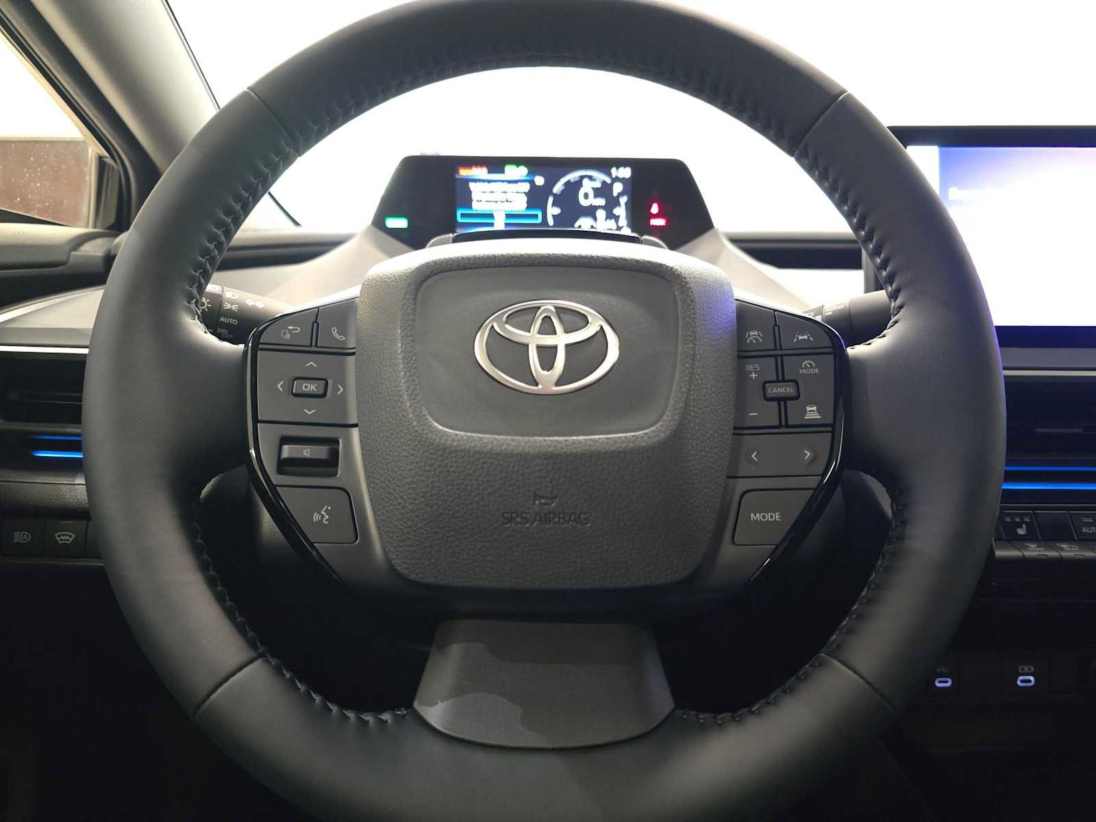 New 2027 Toyota Prius Plug-In Hybrid FWD image 11