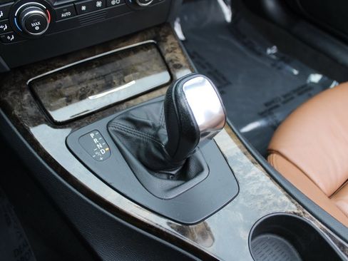 Used 2008 BMW 328i Convertible image 26