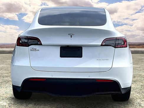 Used 2021 Tesla Model Y Long Range AWD/4WD image 6