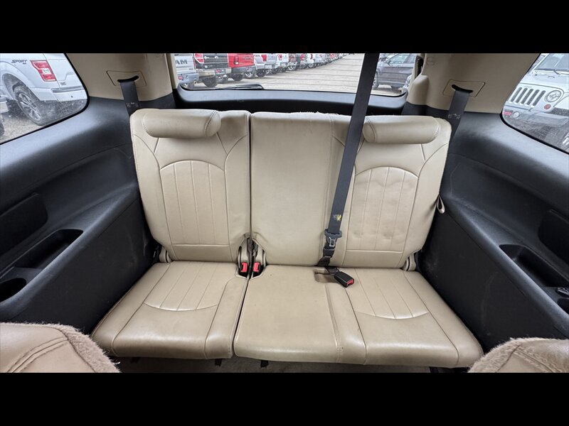 Used 2011 GMC Acadia Denali AWD/4WD image 23