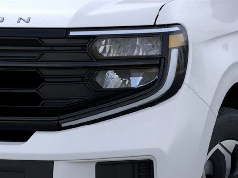New 2026 Ford Expedition Active image 18