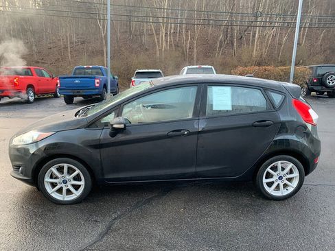 Used 2015 Ford Fiesta SE w/ Equipment Group 201A image 6